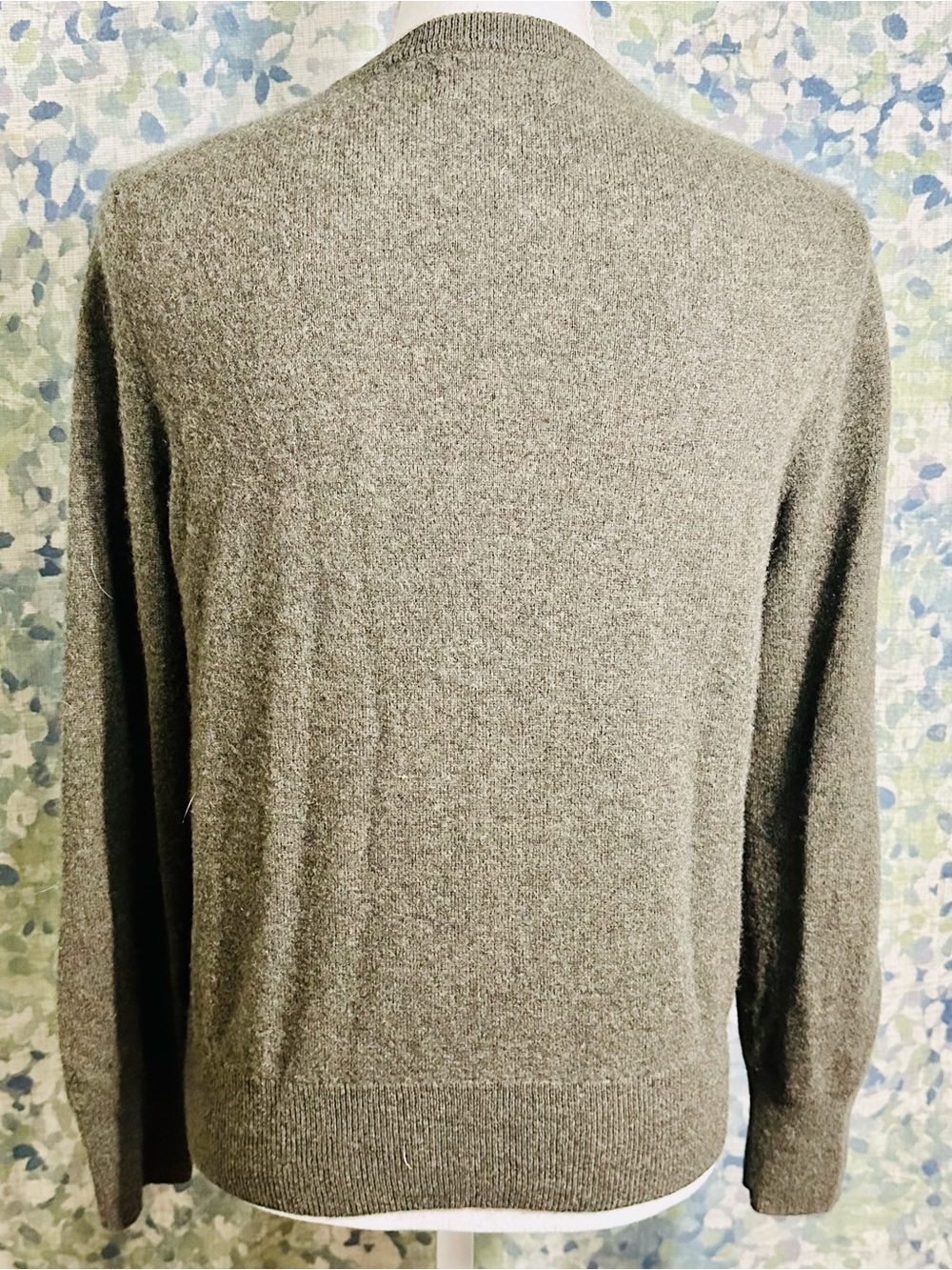 Naadam 100% Cashmere Crewneck Sweater Green Gray Long Sleeve Size S - Picture 3 of 6